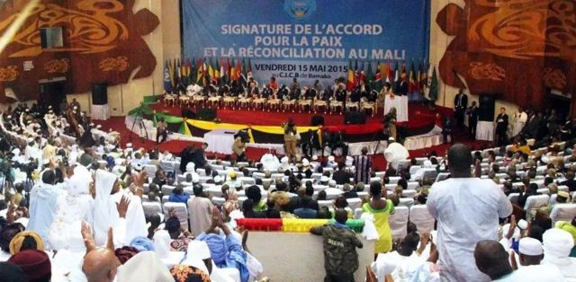 L’accord d’Alger, signé en 2015 après des mois de négociations sous l’égide de l’Algérie, visait à mettre fin à la crise malienne déclenchée en 2012