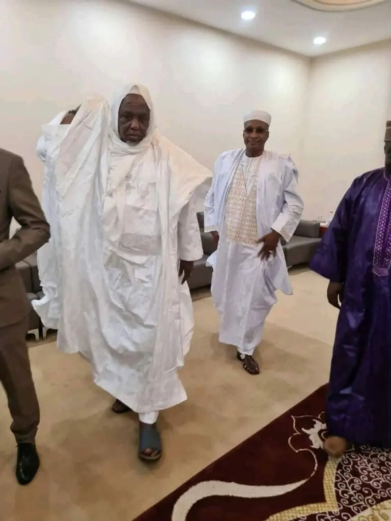 Le Gouvernement malien dissout la CMAS de l’imam Dicko