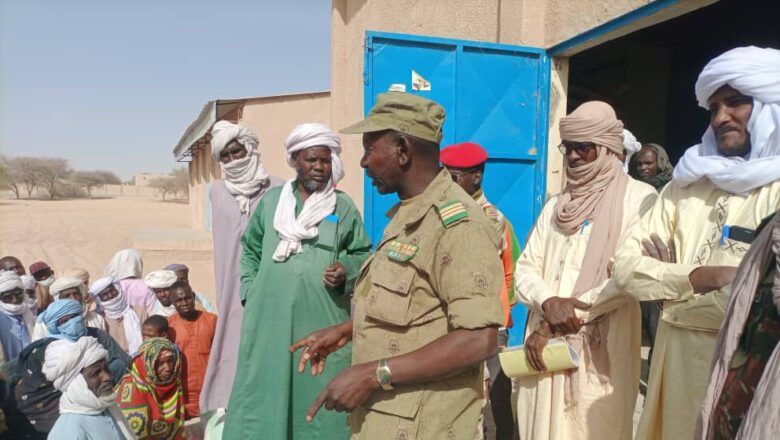 Le capitaine Issoufou Koraou, préfet de la localité, a inauguré avec faste l’opération de vente de céréales à prix modéré de l’année en cours