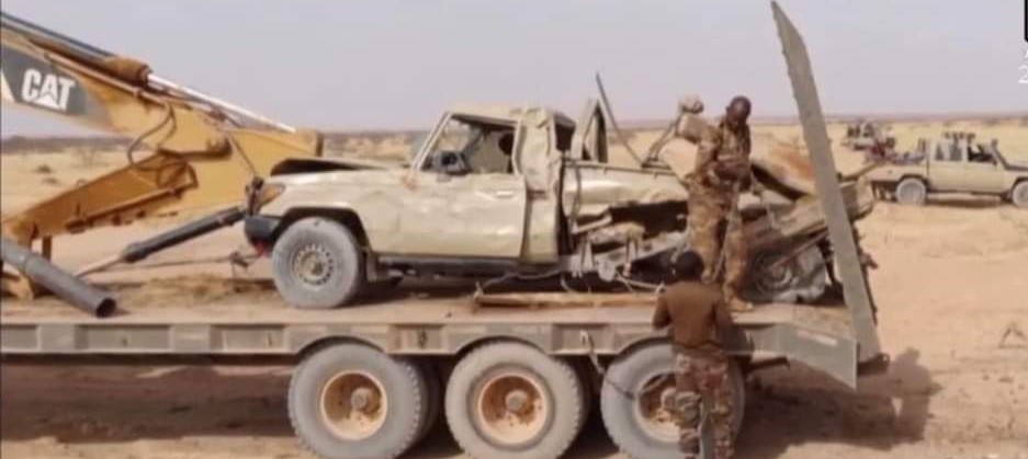 un véhicule de patrouille des Forces Armées Nigériennes (FAN) a tragiquement heurté un engin explosif improvisé (IED)