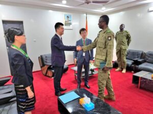 Le Ministre d'État, Ministre de la défense nationale du Niger a eu un entretien avec l'Ambassadeur de la République de Chine au Niger.