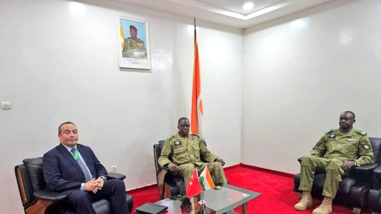 Ce vendredi marque une étape importante avec la tenue d'une réunion de pour consolider les liens de défense entre la Türkiye et le Niger.