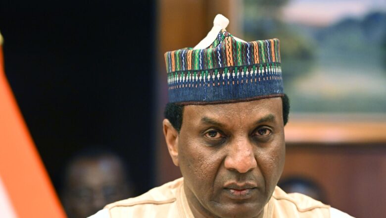 La cérémonie du "Wa'azin Kassa" à Niamey incarne l'engagement du Niger pour l'unité et le développement, réunissant oulémas et autorités