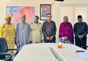 Ce matin, le président de la Haute Autorité à la consolidation de la paix a accueilli M. Nouhou Yahaya, Directeur pays de l'ONG COGINTA, 