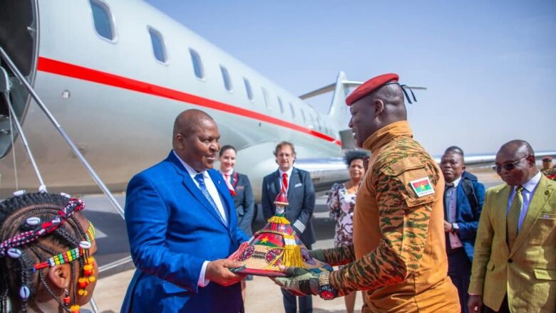 Le Président du Faso, Ibrahim Traoré, et le Président de la Centrafrique, Faustin-Archange Touadéra, ont scellé une alliance historique