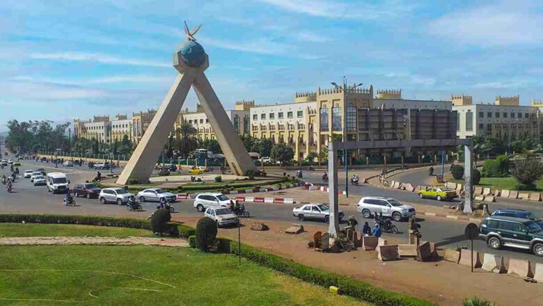 Le Mali allège les prix des carburants dès le 26 mars 2025, offrant un répit aux citoyens grâce à une mesure réfléchie, mais son avenir