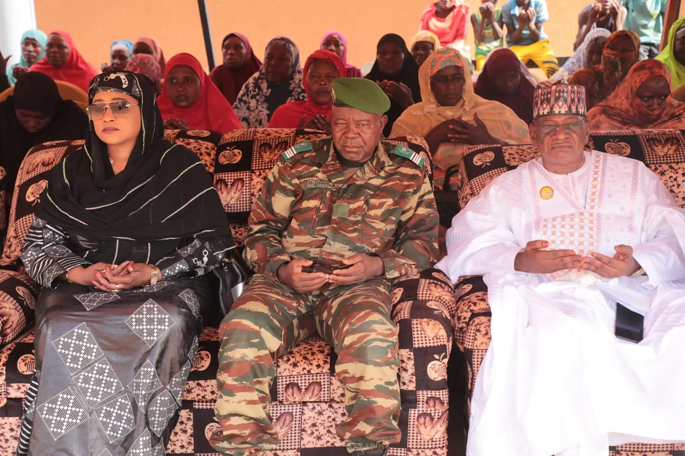 À Niamey, l'initiative Tcheton Kassa mobilise les citoyens autour du Fonds de Solidarité pour la Sauvegarde de la Patrie, renforçant l'unité et la résilience du Niger face aux défis sécuritaires.