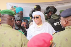 La présidente du FSSP ancre la solidarité nationale à Zinder, lançant l'initiative "Tchéton Kassa" pour tisser des liens forts avec les communautés locales du Niger.