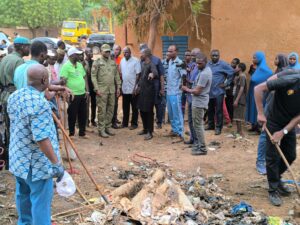 Niamey a lancé avec succès sa 14ᵉ Journée de Salubrité Publique, mobilisant citoyens et autorités pour nettoyer la capitale 