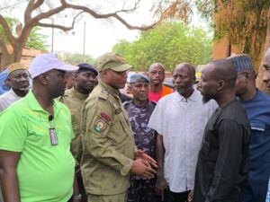 Niamey a lancé avec succès sa 14ᵉ Journée de Salubrité Publique, mobilisant citoyens et autorités pour nettoyer la capitale 