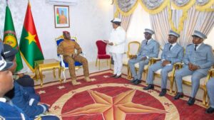  Ibrahim Traoré transforme le Burkina Faso avec une révolution axée sur la reforestation, la lutte contre le terrorisme et la cohésion sociale. 