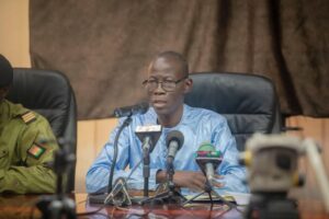 Niamey lance une réforme audacieuse pour réorganiser ses panneaux publicitaires, visant à moderniser son paysage urbain et à stimuler son développement économique, transformant la capitale nigérienne en un modèle de ville africaine ordonnée et esthétique.