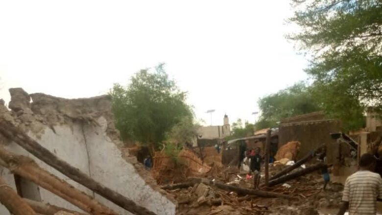 La commune de Maïné-Soroa au Niger a subi une pluie torrentielle dévastatrice, détruisant des habitations et soulevant des craintes pour la saison des pluies à venir dans cette région déjà vulnérable.