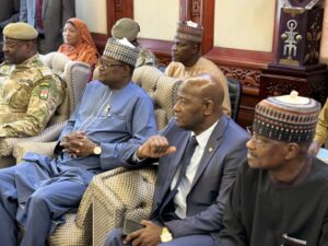 Le Niger et la FAO signent un accord historique de 17 milliards de FCFA pour la Grande Muraille Verte, marquant une étape cruciale dans la lutte contre la désertification et le renforcement de la résilience au Sahel.