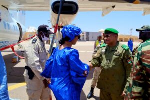 Une délégation gouvernementale de haut niveau se rend à Agadez pour célébrer le Bianou 2025, soulignant l'importance nationale de cette fête culturelle et l'ambition de l'inscrire au patrimoine de l'UNESCO.