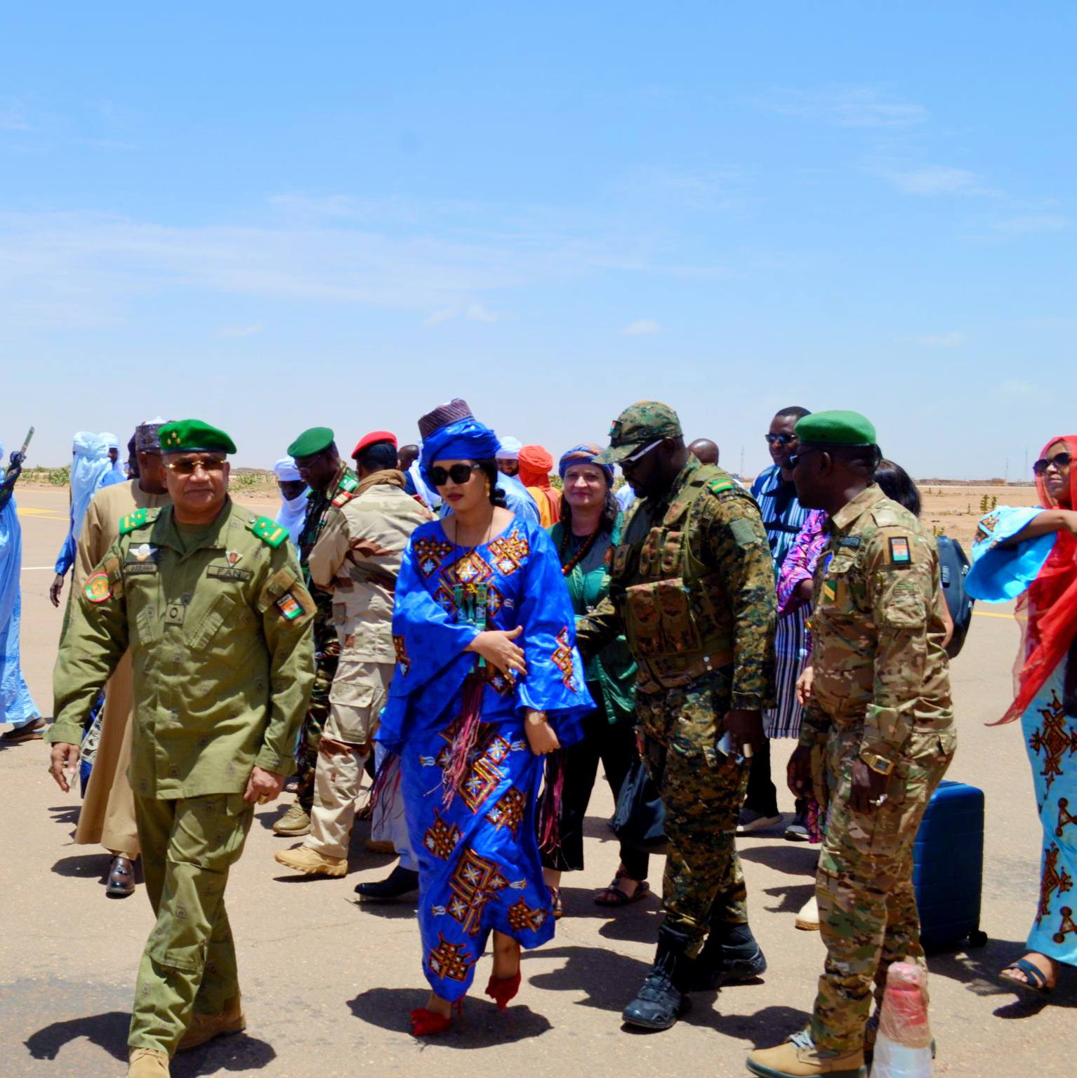 Une délégation gouvernementale de haut niveau se rend à Agadez pour célébrer le Bianou 2025, soulignant l'importance nationale de cette fête culturelle et l'ambition de l'inscrire au patrimoine de l'UNESCO.