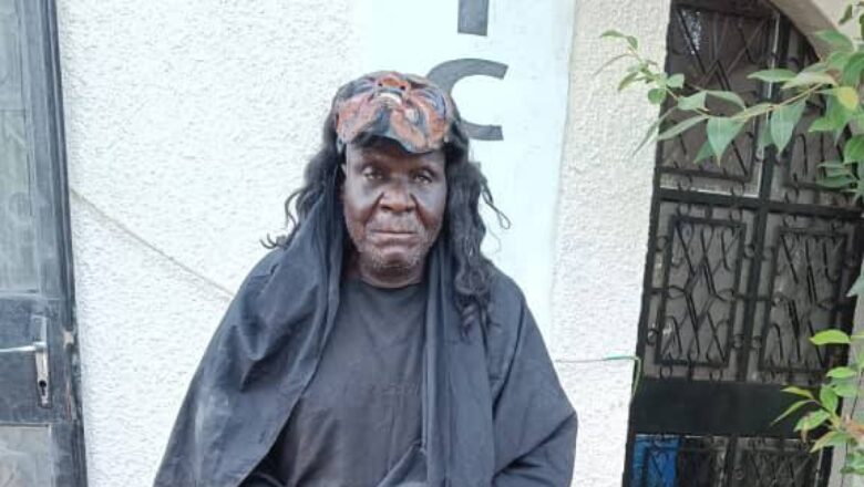 À Zinder, la Police Judiciaire démantèle un réseau criminel transfrontalier mêlant escroquerie mystique et faux billets, illustrant l’importance croissante d’une vigilance citoyenne face aux nouvelles formes de criminalité.