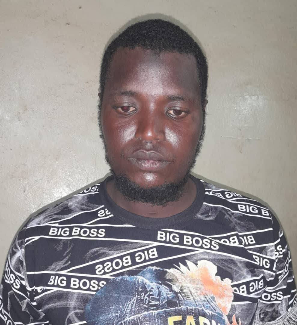 La Garde Nationale du Niger interpelle à Bangoula un suspect lié à des attaques terroristes, révélant des connexions alarmantes dans un contexte sécuritaire tendu.