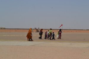 À Agadez, le rapatriement de migrants nigérians initié par l’OIM marque une réponse humanitaire concertée à une crise locale,