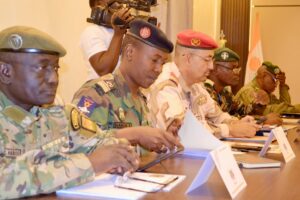 Le Conseil Régional de Sécurité présidé par le Gouverneur Ibra Boulama Issa et la visite officielle du Directeur Général des Douanes, 