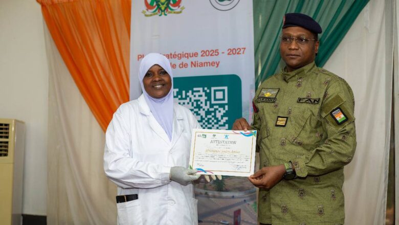Lors d'une cérémonie marquante, 173 femmes et jeunes ont reçu leurs attestations à Niamey, incarnant la vision d’un Niger autonome