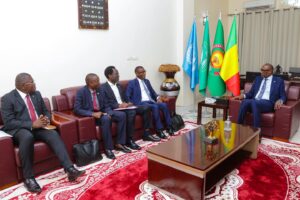  Abdoulaye Diop et Lamin Barrow posent les jalons d’un partenariat ambitieux entre le Mali et la BAD, axé sur l’intégration régionale, les infrastructures et la sécurité alimentaire.