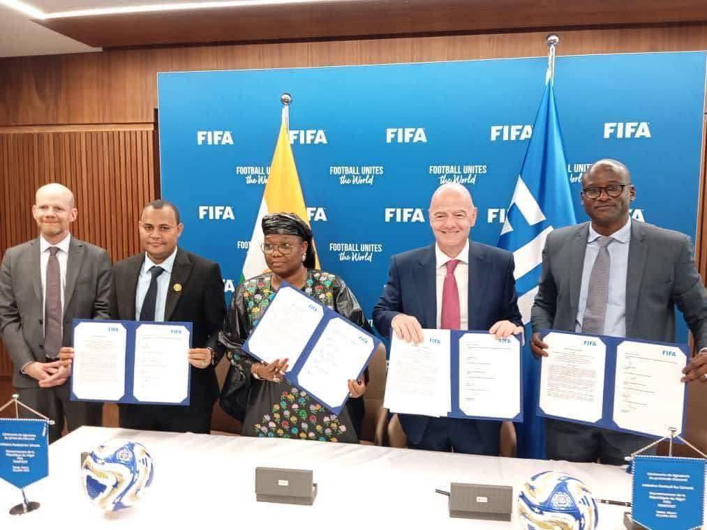 À Rabat, le Niger signe un accord historique avec la FIFA pour intégrer le football dans les écoles, faisant du sport un pilier de l’éducation et de l’épanouissement des jeunes.