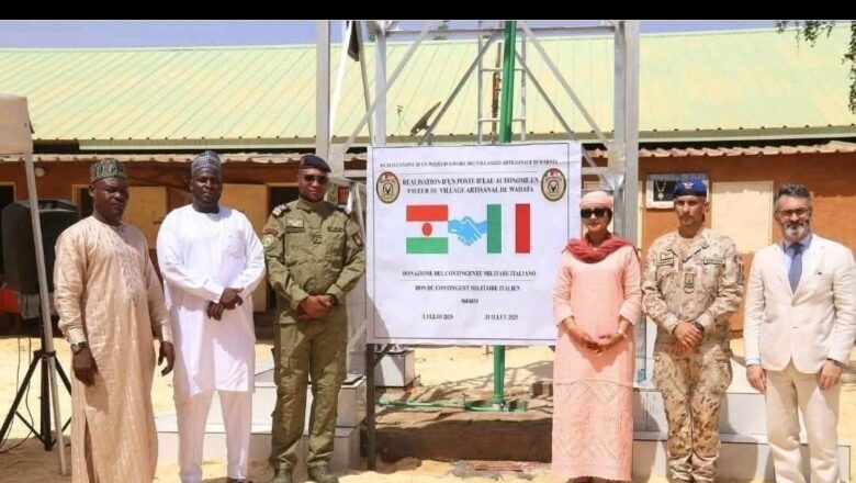 À Niamey, l’inauguration d’un forage au Village artisanal de Wadata, financé par l’Italie, offre un souffle vital aux artisans nigériens,