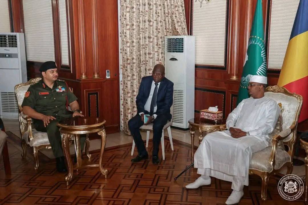 Mahamat Idriss Déby Itno et Saddam Haftar scellent un rapprochement stratégique entre le Tchad et la Libye, avec pour priorités
