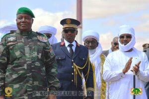 Le Niger et le Tchad renforcent leur coopération régionale lors d’une visite présidentielle marquée par la diplomatie, la culture et des enjeux cruciaux pour la stabilité du Sahel.