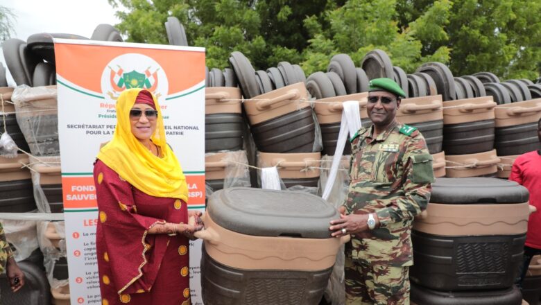le FSSP a remis 250 glacières et 2 containers frigorifiques aux pêcheurs de Diffa pour renforcer la chaîne de valeur halieutique et soutenir l’économie locale.