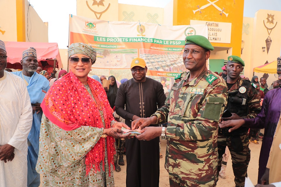 À Diffa, le lancement de l’initiative "Tcheton Kassa" par le FSSP suscite une mobilisation citoyenne exemplaire, portée par un élan patriotique et une solidarité active pour la sauvegarde du Niger.