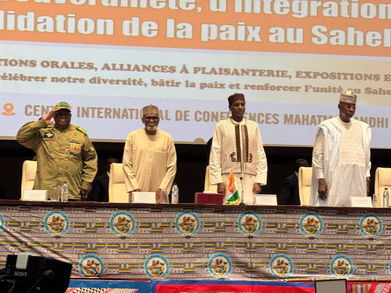 Le Niger accueille la première Rencontre internationale des langues Zarma, Sonrai et Dendi, affirmant son ambition de faire de la diplomatie