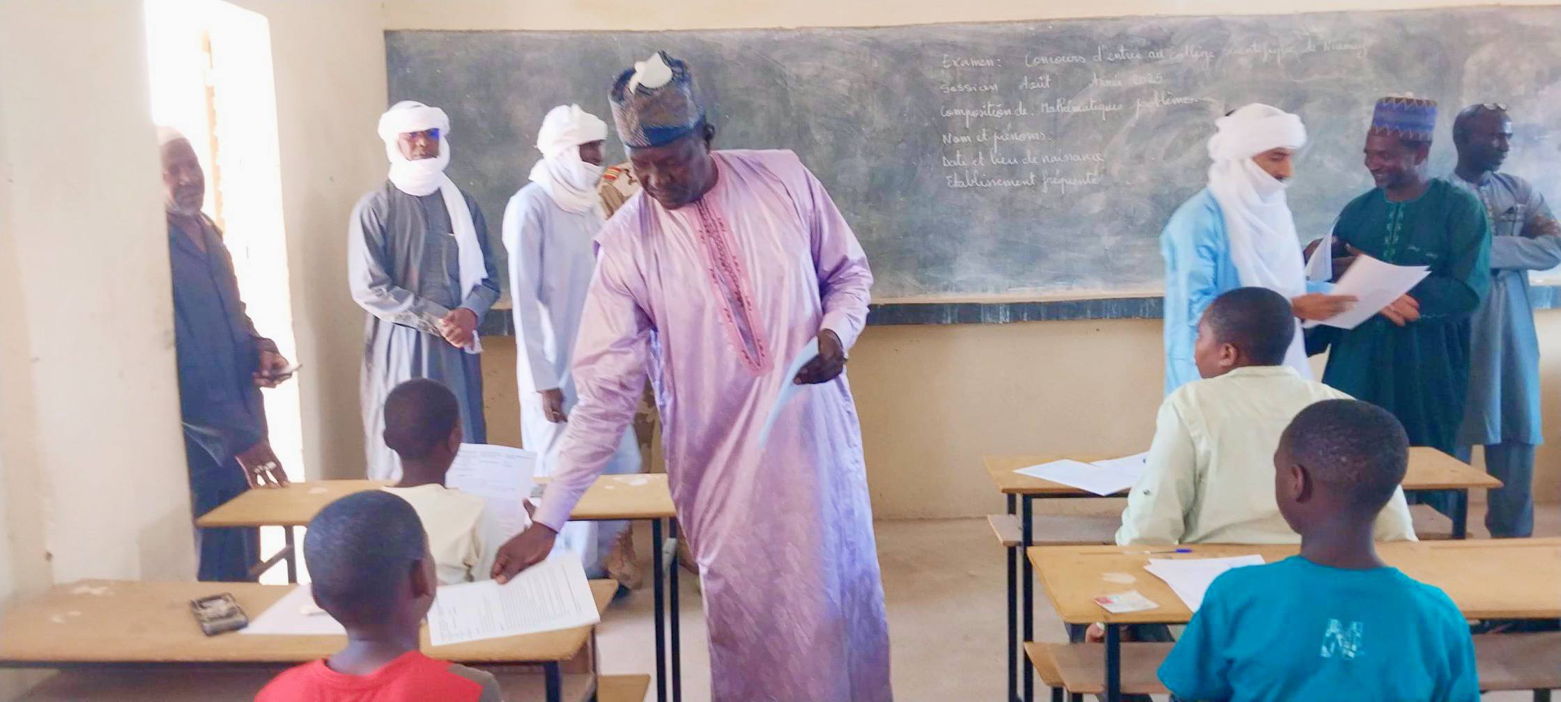 32 jeunes candidats participent aux épreuves d’admission à l’Établissement Scientifique de Niamey, symbole d’un engagement régional