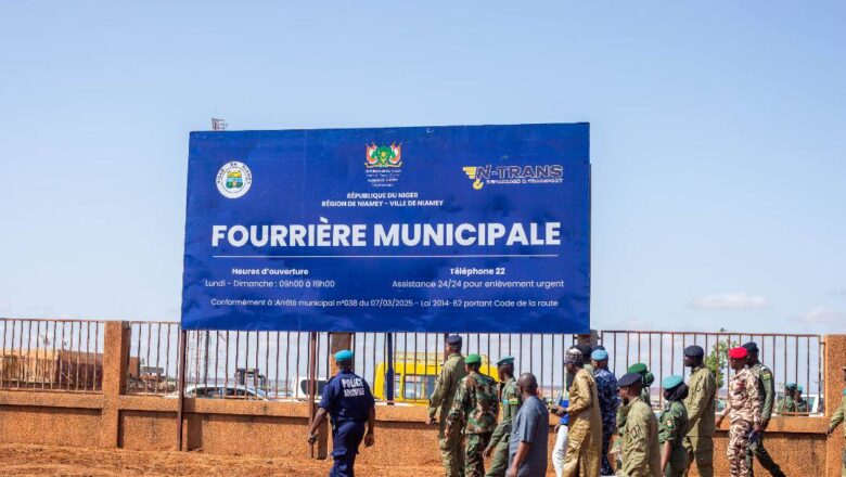 La capitale nigérienne inaugure ses opérations de fourrière pour désengorger les routes, imposer le respect du stationnement et promouvoir un civisme routier durable.