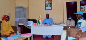 Lors d’une visite officielle à Agadez, l’UNICEF et les autorités régionales ont réaffirmé leur engagement commun pour améliorer l’éducation, la santé et la protection des enfants nigériens.