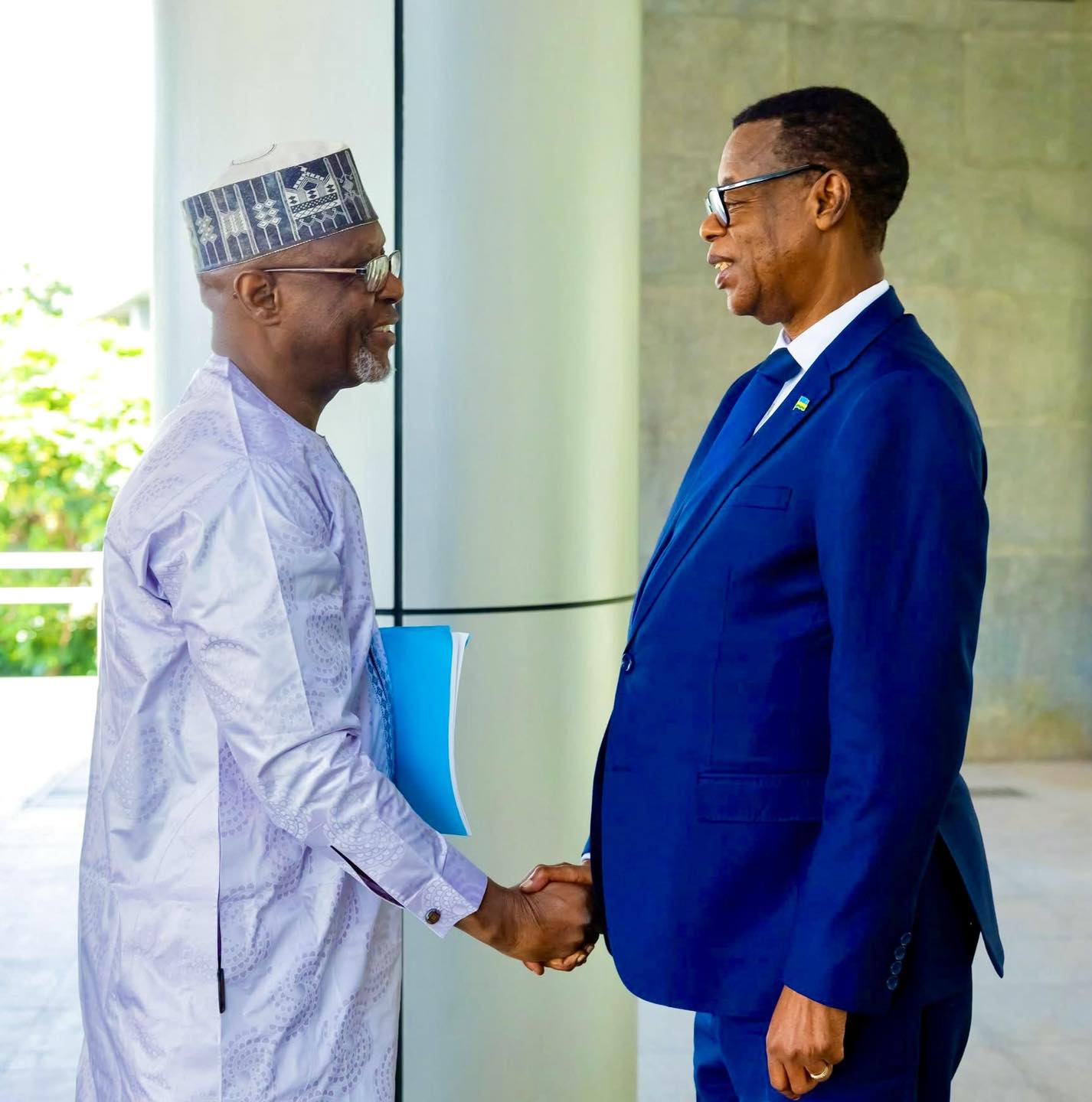 À Kigali, le Niger et le Rwanda renforcent leur coopération bilatérale autour d’une vision commune de solidarité, de développement et d’unité africaine.