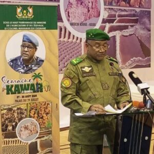 Le ministre Mahaman Elhaji Ousmane a lancé la Semaine du Kawar, célébrant les richesses culturelles et économiques de cette région stratégique du nord du Niger.
