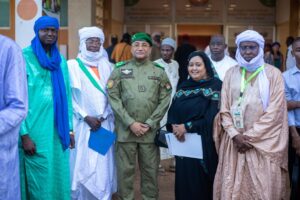 Le ministre Mahaman Elhaji Ousmane a lancé la Semaine du Kawar, célébrant les richesses culturelles et économiques de cette région stratégique du nord du Niger.