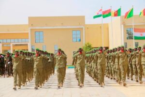 La 17ᵉ promotion de l’ENSOA, baptisée « Adjudant-chef Adamou Nomao Samaïla », marque son entrée officielle dans l’armée nigérienne
