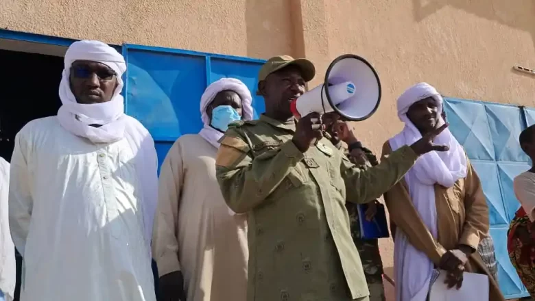 À N’Gourti, le gouvernement nigérien lance une vente de céréales à prix réduits pour soutenir les ménages vulnérables face à l’insécurité alimentaire.