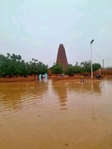 Catastrophe naturelle : les habitants d’Agadez sont invités à éviter les zones inondées et à suivre les consignes de sécurité