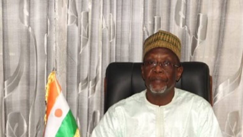 En réponse aux entraves rencontrées par ses ressortissants, le Niger applique le principe de réciprocité à cinq pays européens. Une décision diplomatique qui affirme la souveraineté nationale et interpelle sur les déséquilibres dans les relations consulaires.