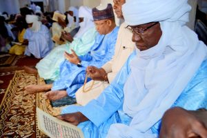 La nuit du 4 au 5 septembre 2025, Agadez a célébré le Maouloud 1447 avec ferveur. Le Gouverneur Ibra Boulama Issa a conduit une délégation 