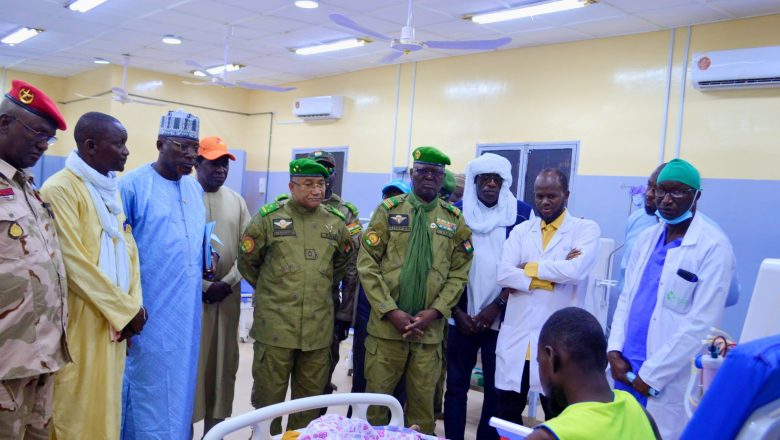 Le Ministre de la Santé du Niger, Garba Hakimi, a mené une visite de 72 heures à Agadez pour renforcer les infrastructures sanitaires.