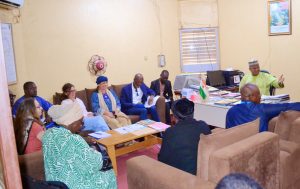 À Agadez, l’UNHCR, l’OIM et le Niger lancent une coopération régionale innovante pour protéger migrants et réfugiés sur les routes du désert.