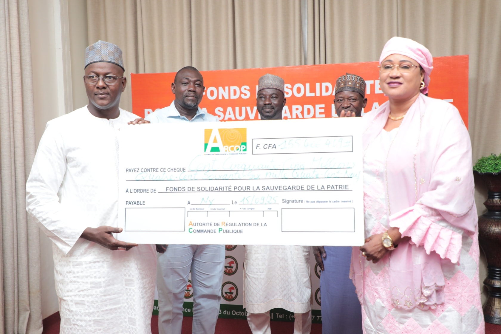 Le Niger célèbre un élan patriotique inédit autour du Fonds de Solidarité pour la Sauvegarde de la Patrie.