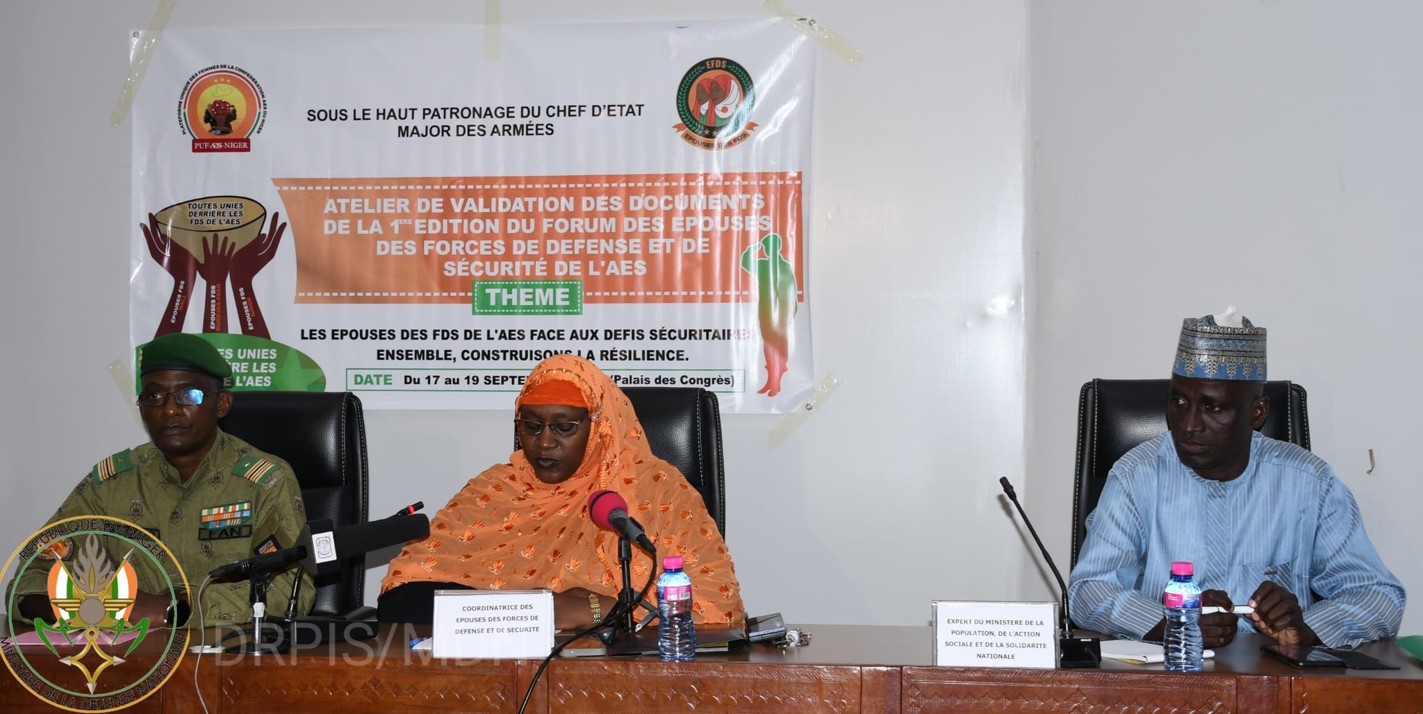 À Niamey, les épouses des FDS du Niger lancent un atelier stratégique en vue du premier Forum sous-régional de l’AES. Objectif : transformer leur résilience silencieuse en force collective face aux défis du Sahel.