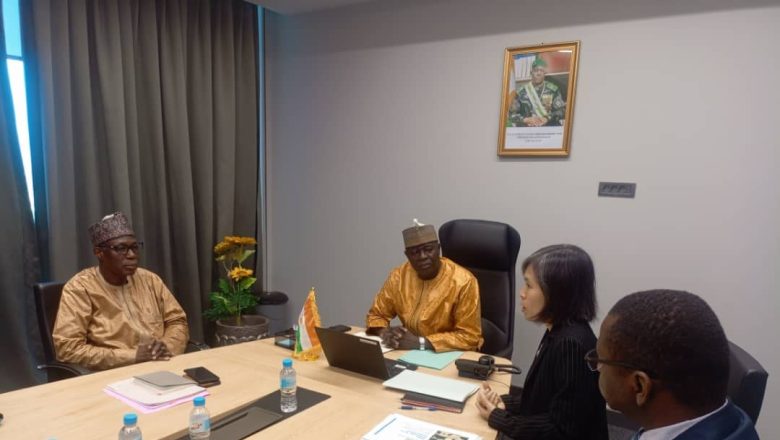 Le Niger a présenté les résultats d’une mission du FMI visant à améliorer la gouvernance budgétaire, la transparence financière et la lutte contre la corruption. Une étape clé pour la stabilité et le développement du pays.
