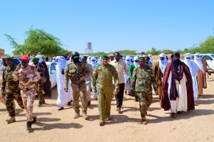 Le Gouverneur d'Agadez, le Général Ibra Boulama Issa, a récemment conduit une mission officielle dans le village d'Indoudou. 